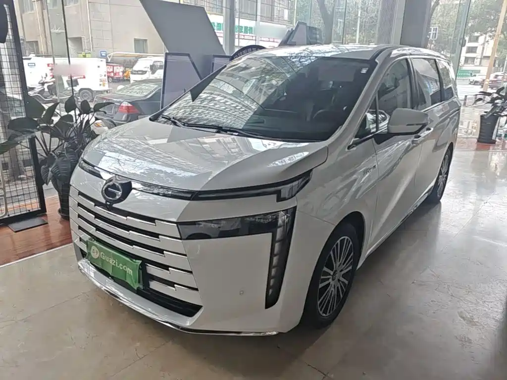 GAC Motor 传祺E8 PHEV