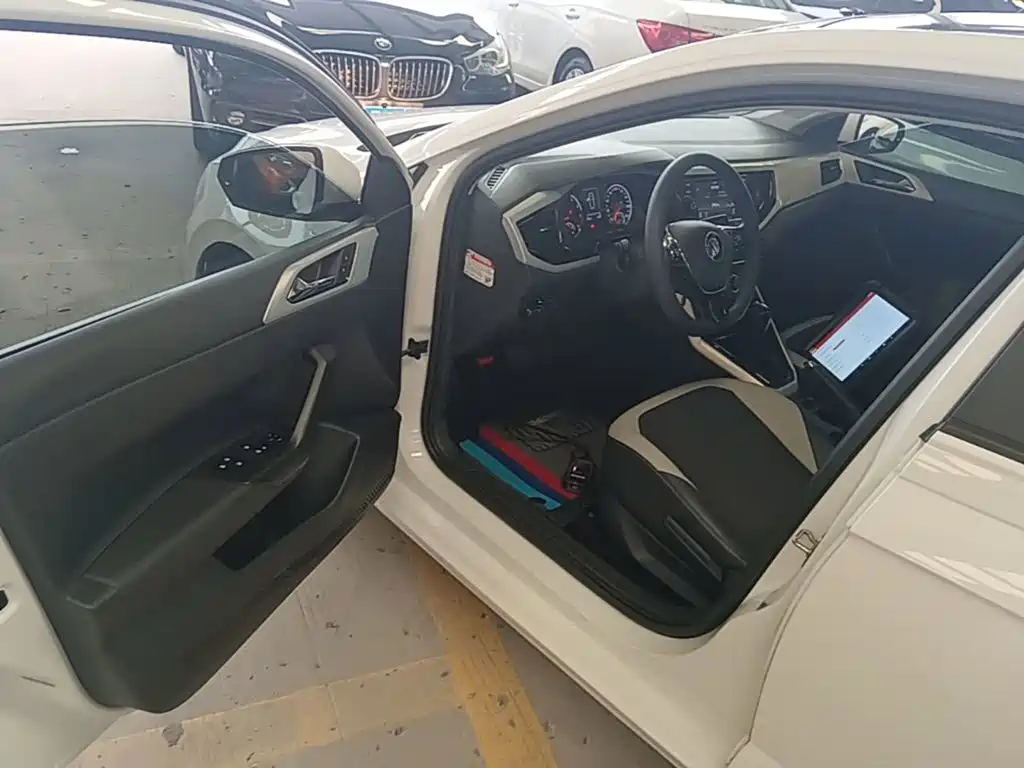 Volkswagen Polo — миниатюра 16
