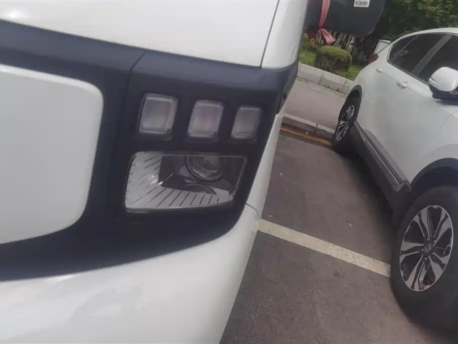 Changan V919 2025 50kwh Elite 6 мест