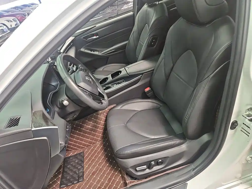 Toyota Avalon — миниатюра 11