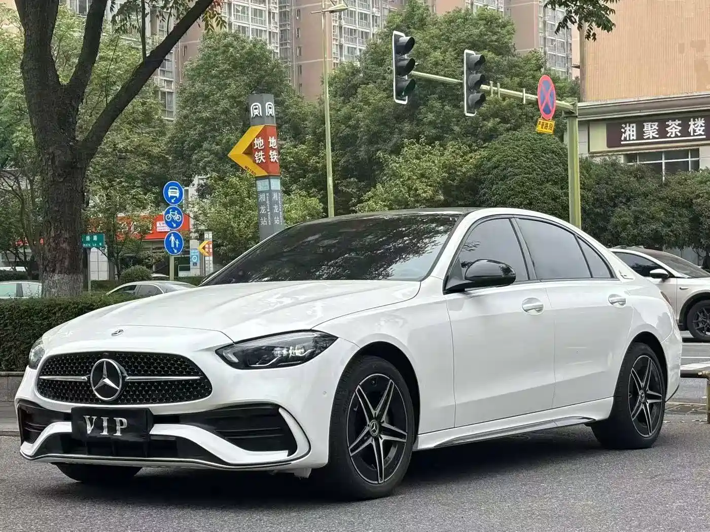 奔驰C级 2024款 C 260 L 皓夜运动版 2024