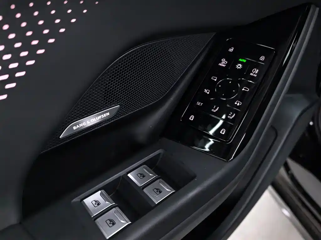 Audi A6L e-tron — миниатюра 9