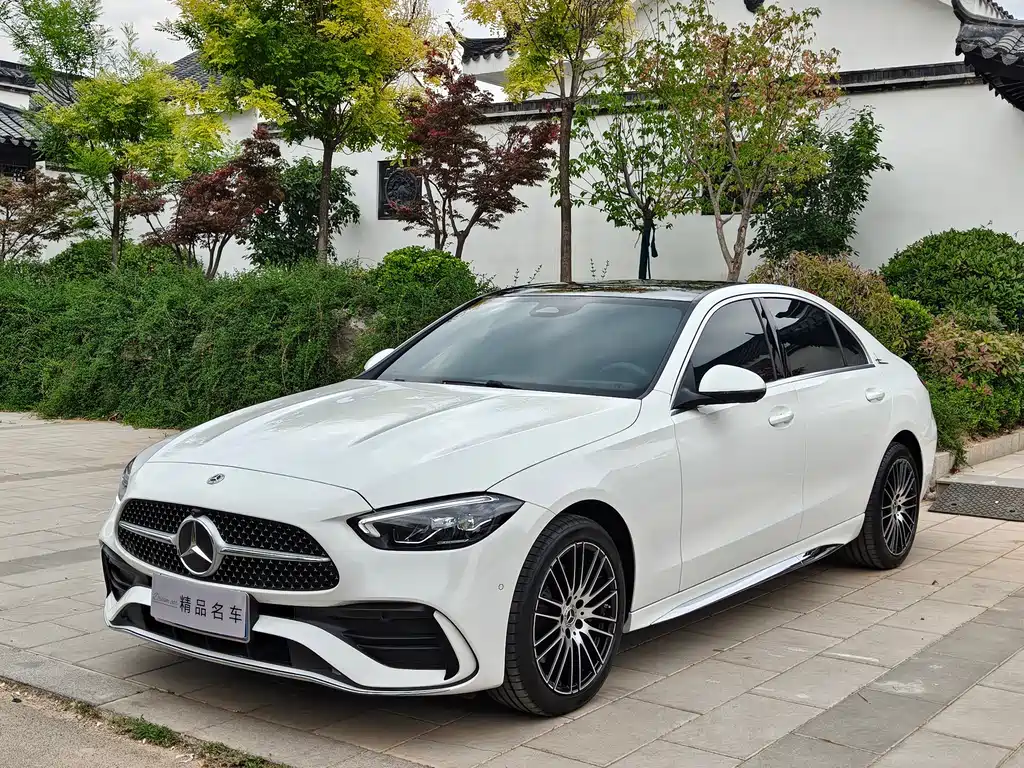 Mercedes-Benz C-Class 2025