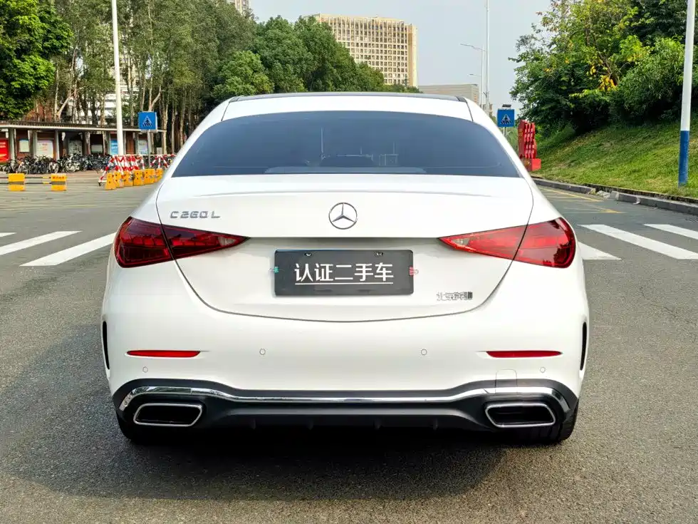 Mercedes-Benz C-Class — миниатюра 6
