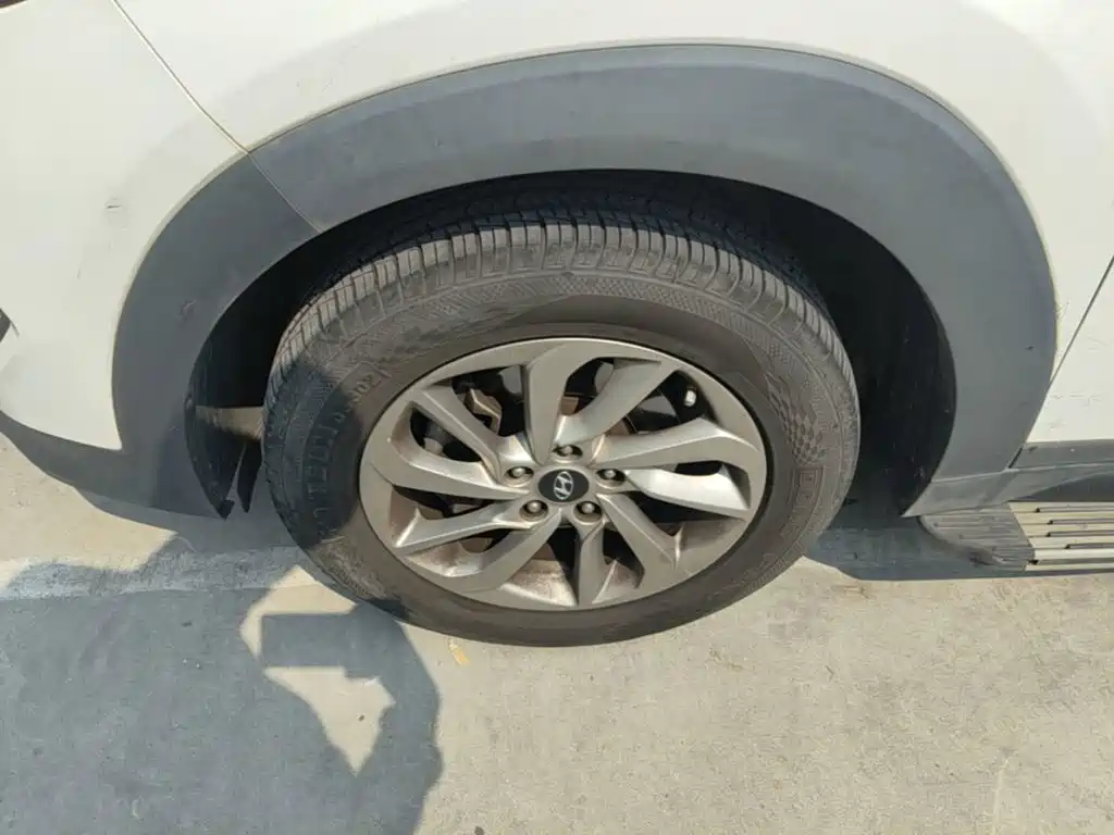 Hyundai Tucson — миниатюра 23