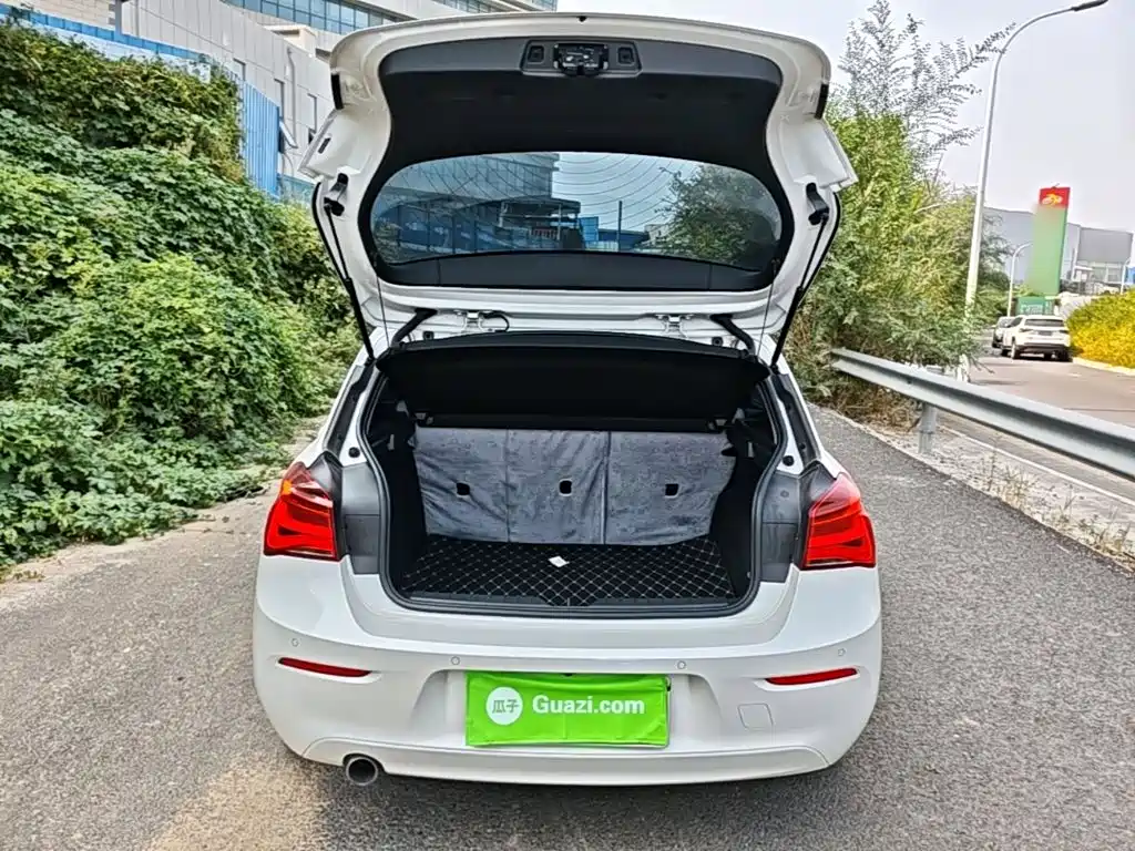 BMW 1 Series (Import) — миниатюра 19