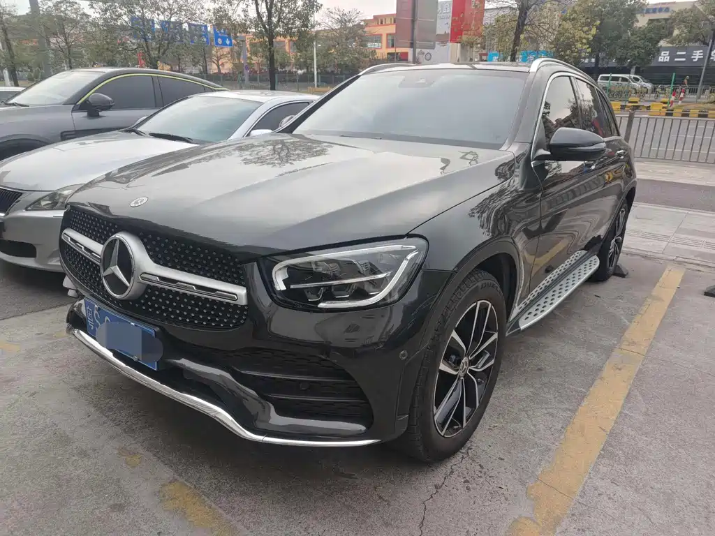 MERCEDES-BENZ GLC