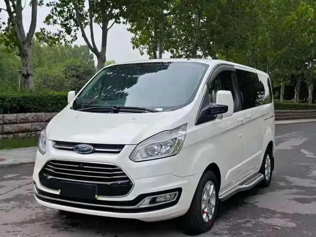 ford touruiou