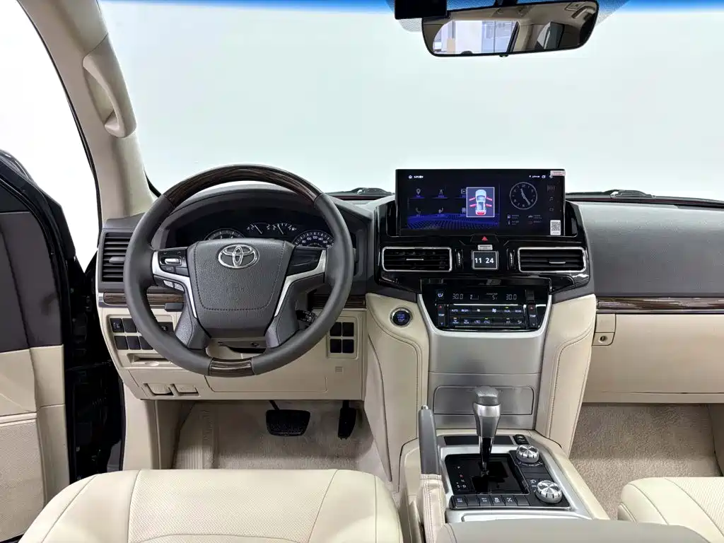 Toyota Land Cruiser — миниатюра 13