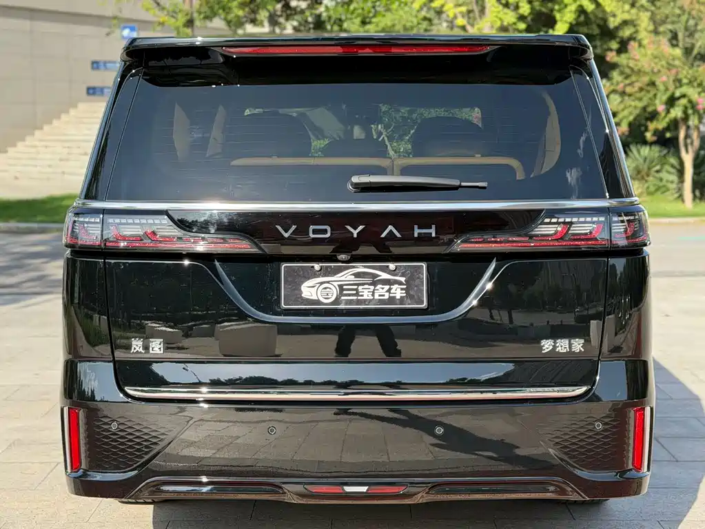 VOYAH Dreamer — миниатюра 7