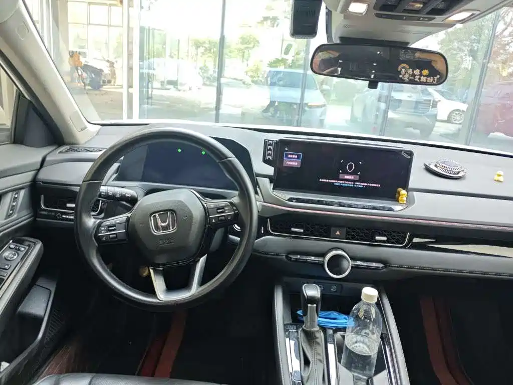 Honda Inspire — миниатюра 6