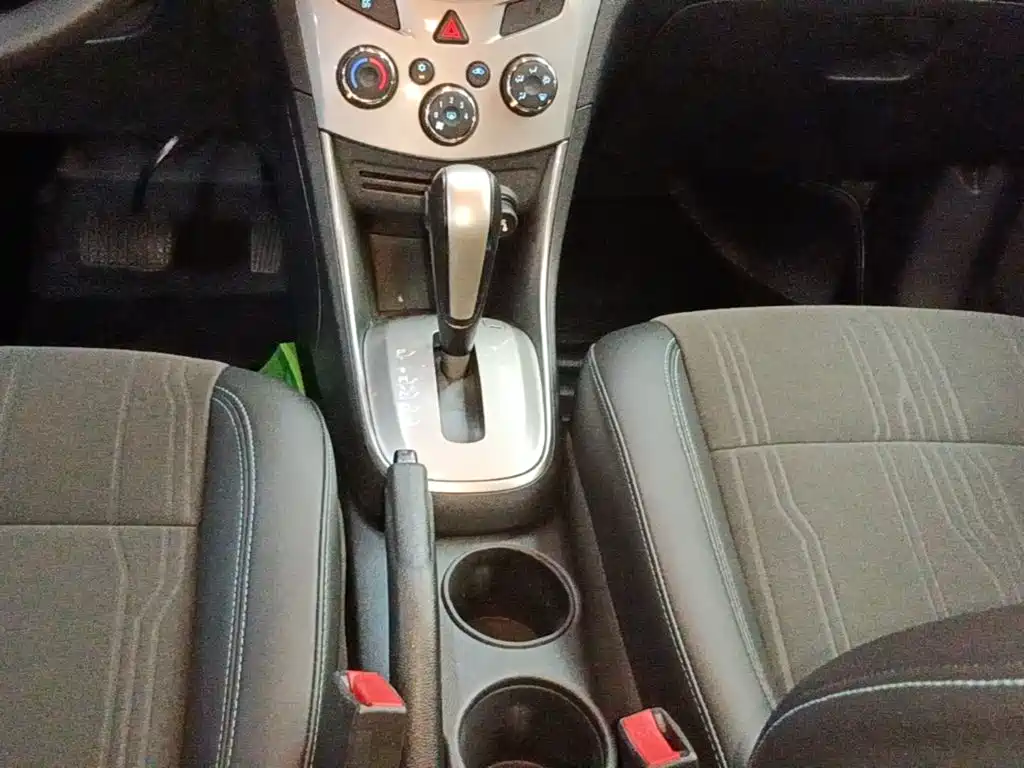 Chevrolet Trax — миниатюра 14