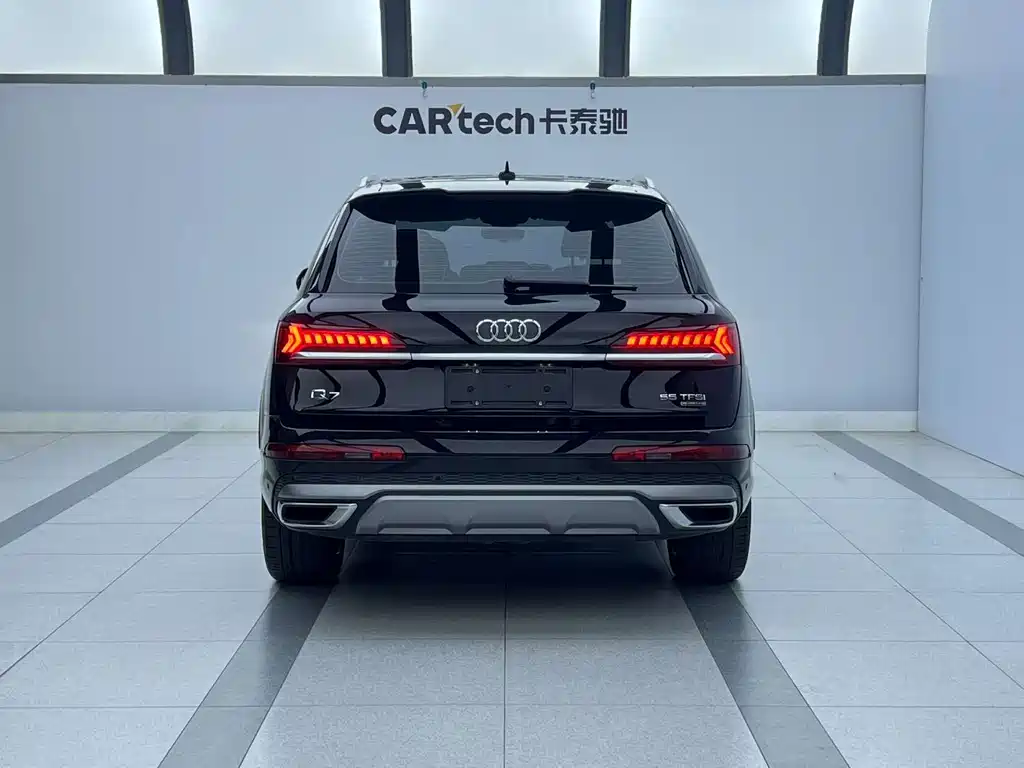 Audi Q7 — миниатюра 4