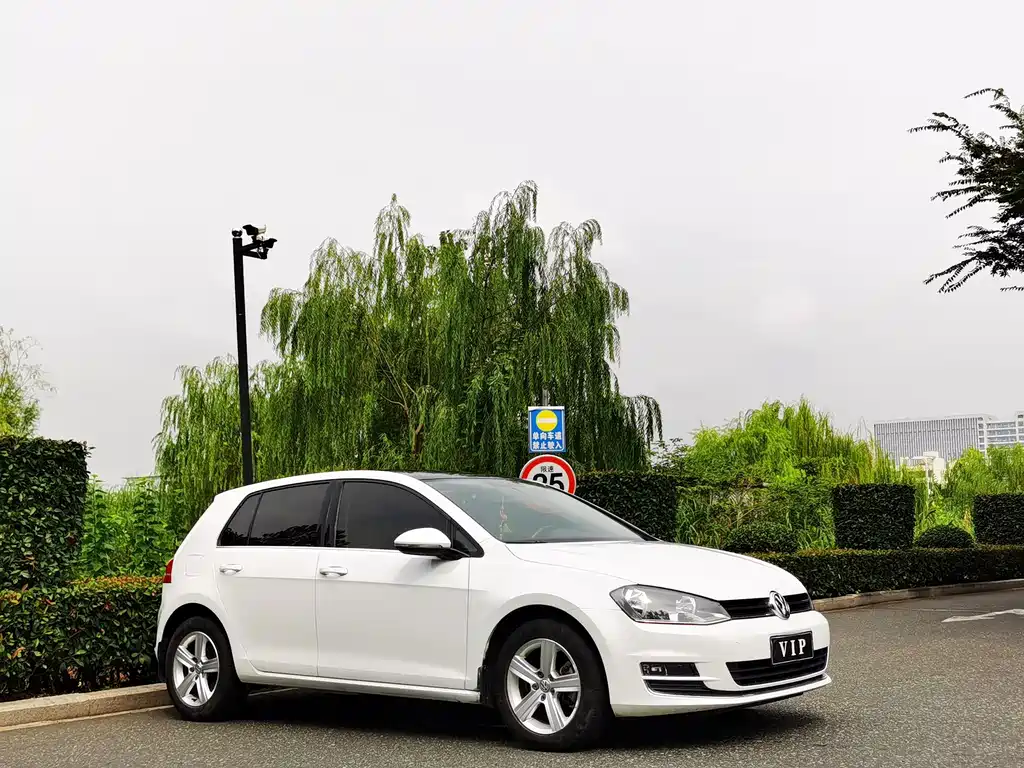 Volkswagen Golf — миниатюра 3
