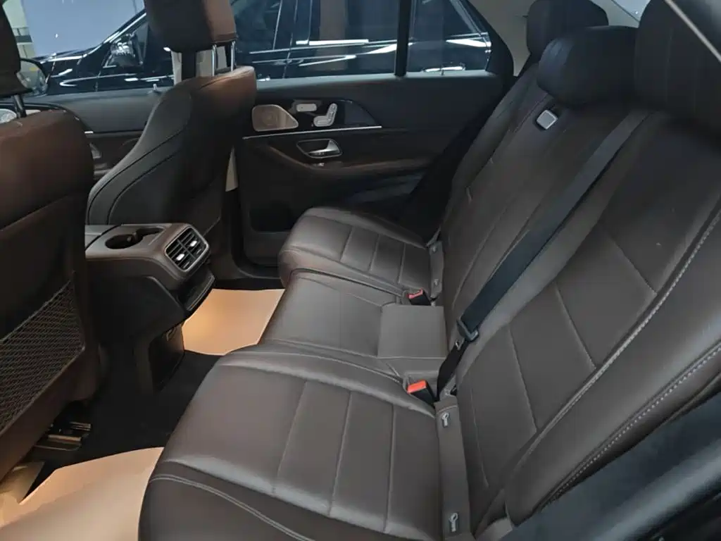 Mercedes-Benz GLE (Import) — миниатюра 17