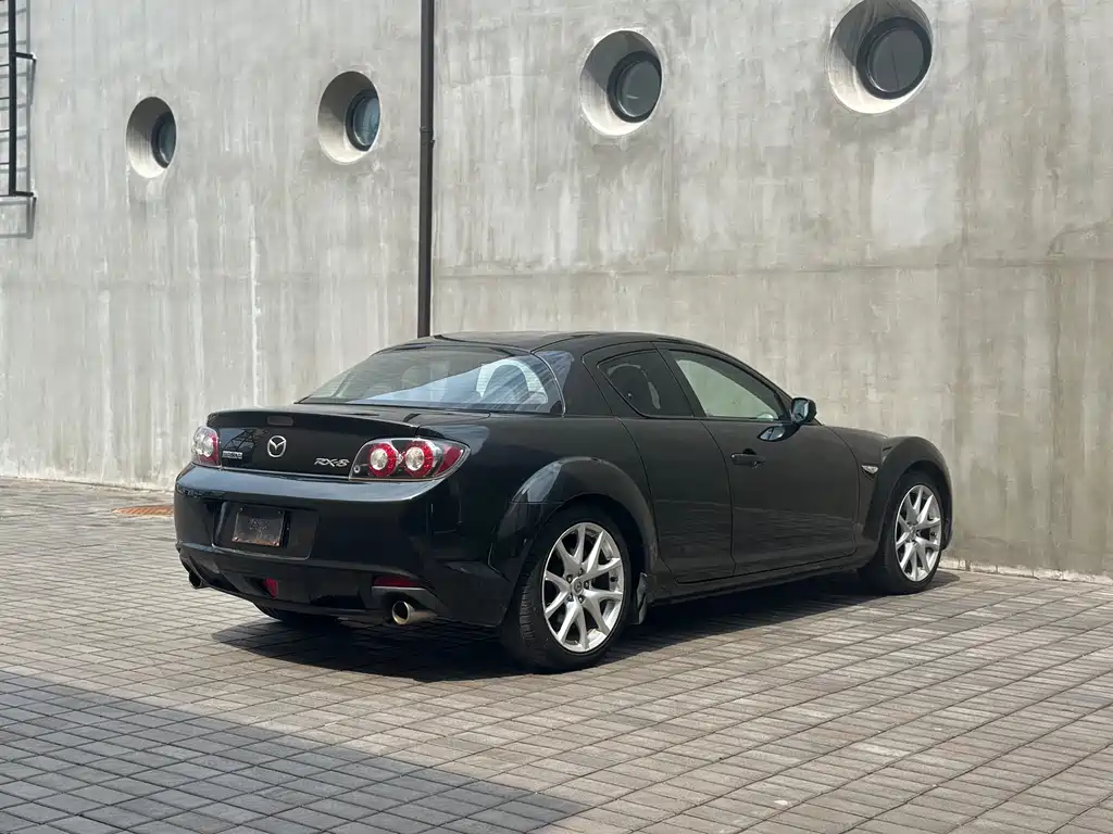 Mazda RX-8 — миниатюра 6