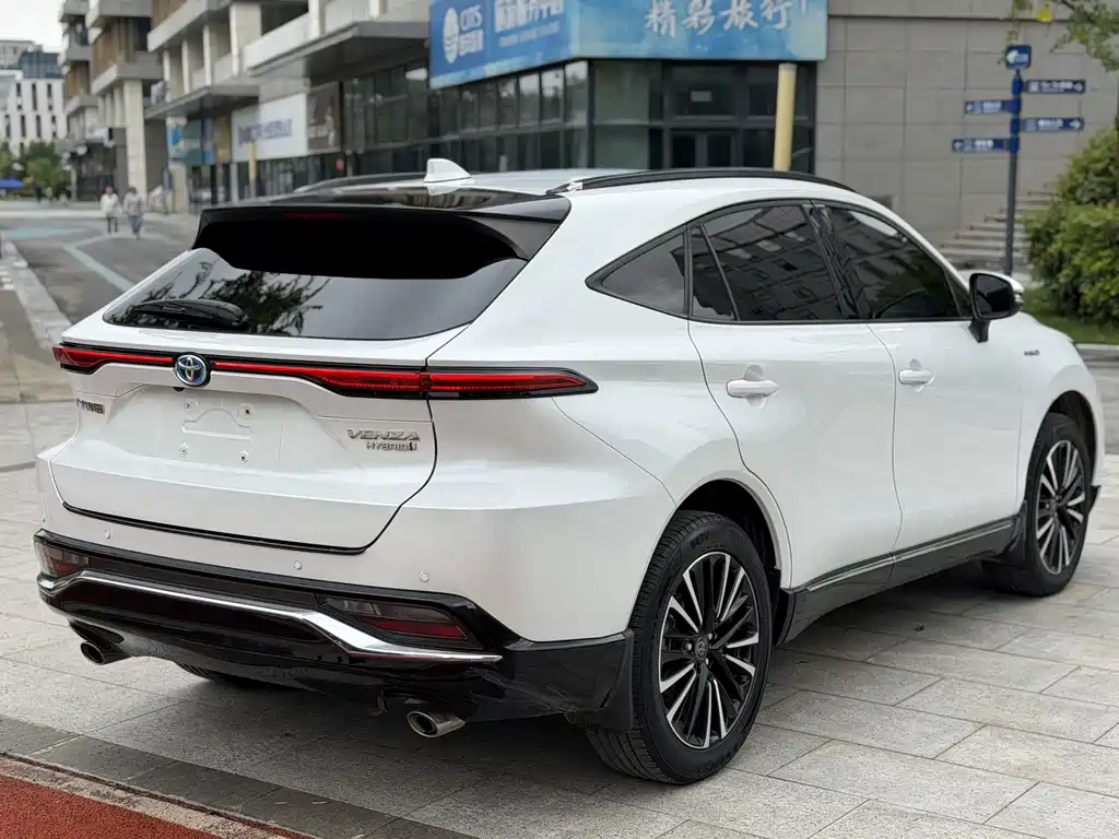 Toyota Venza — миниатюра 6