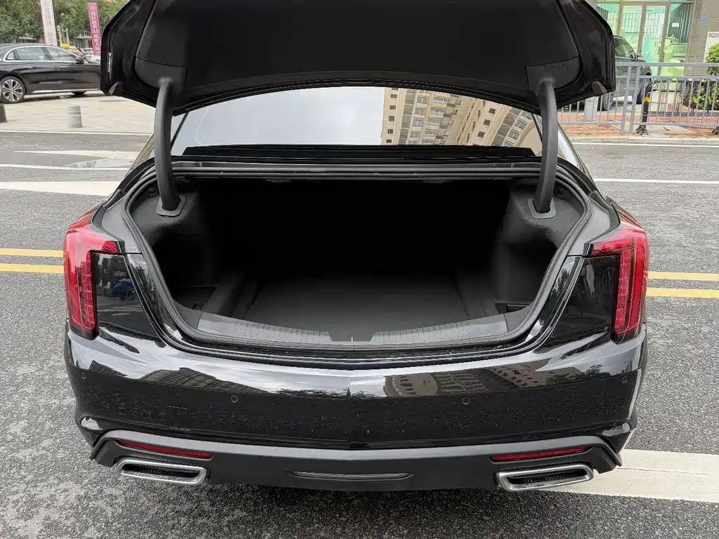 Cadillac CT5 — миниатюра 14