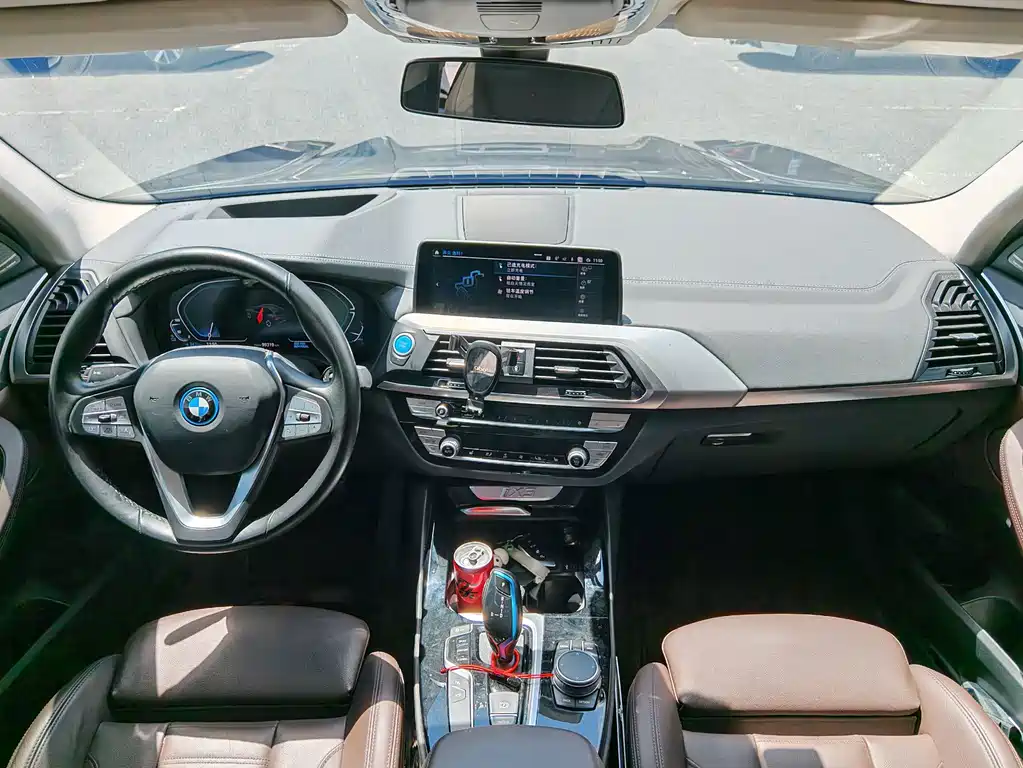 BMW iX3 — миниатюра 6
