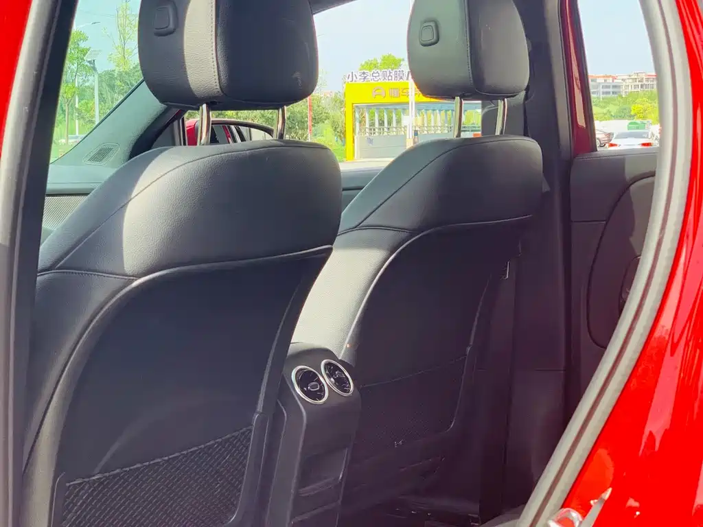 Mercedes-Benz GLA — миниатюра 15