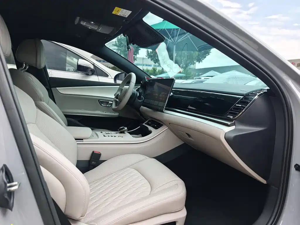 BYD Han 2025 DM-i Smart Drive 125KM Luxury
