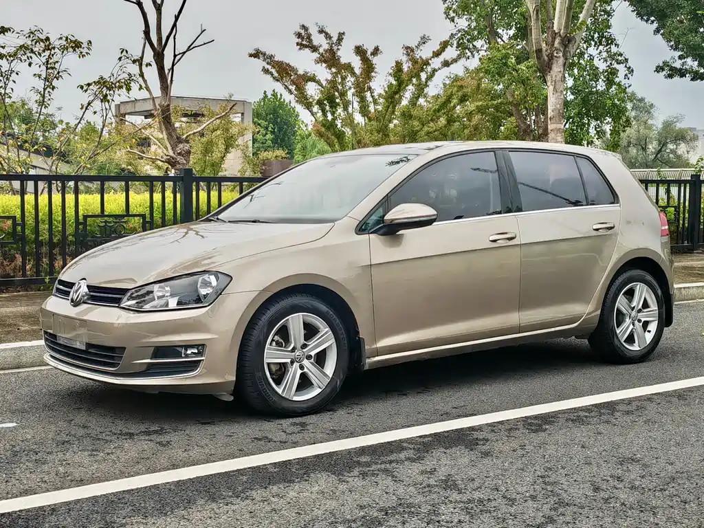 Volkswagen Golf — миниатюра 2