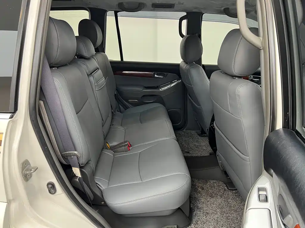 Toyota Land Cruiser Prado 2008 2.7L AT