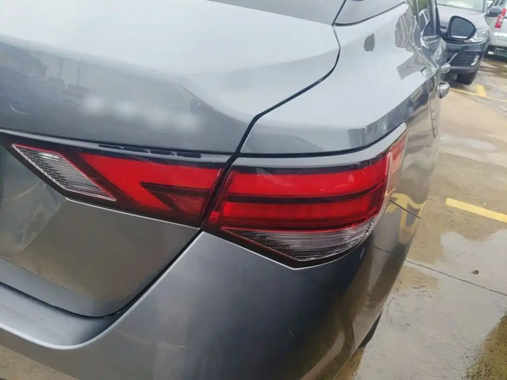 Nissan Sylphy 2021 1.6L XL CVT Enjoy