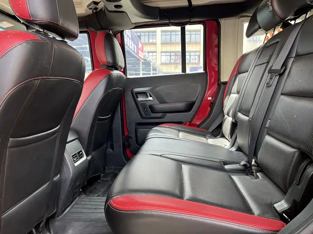 BAIC BJ40 2016 40L 2.3T AT Premium