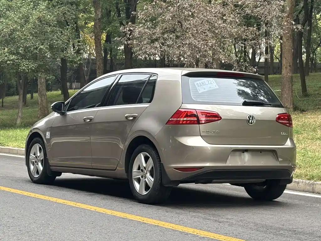 Volkswagen Golf — миниатюра 4