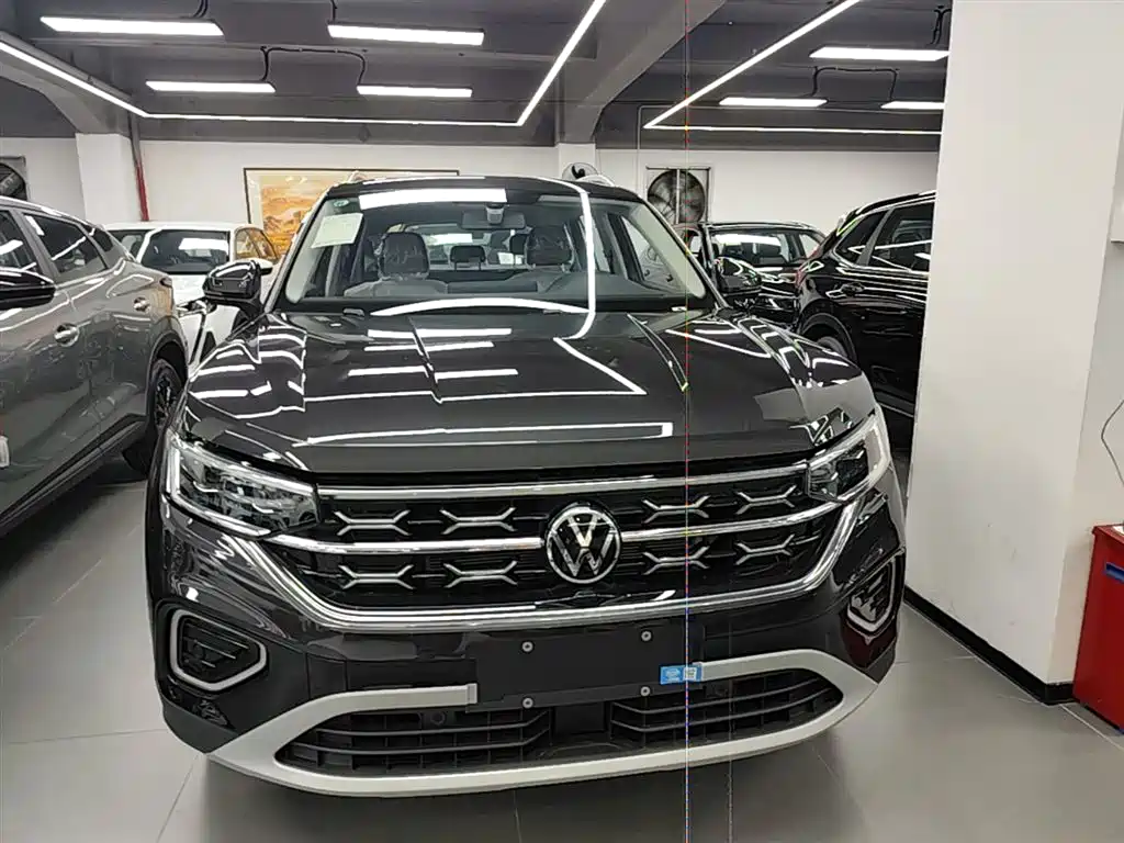 Volkswagen Tayron 2025 300TSI