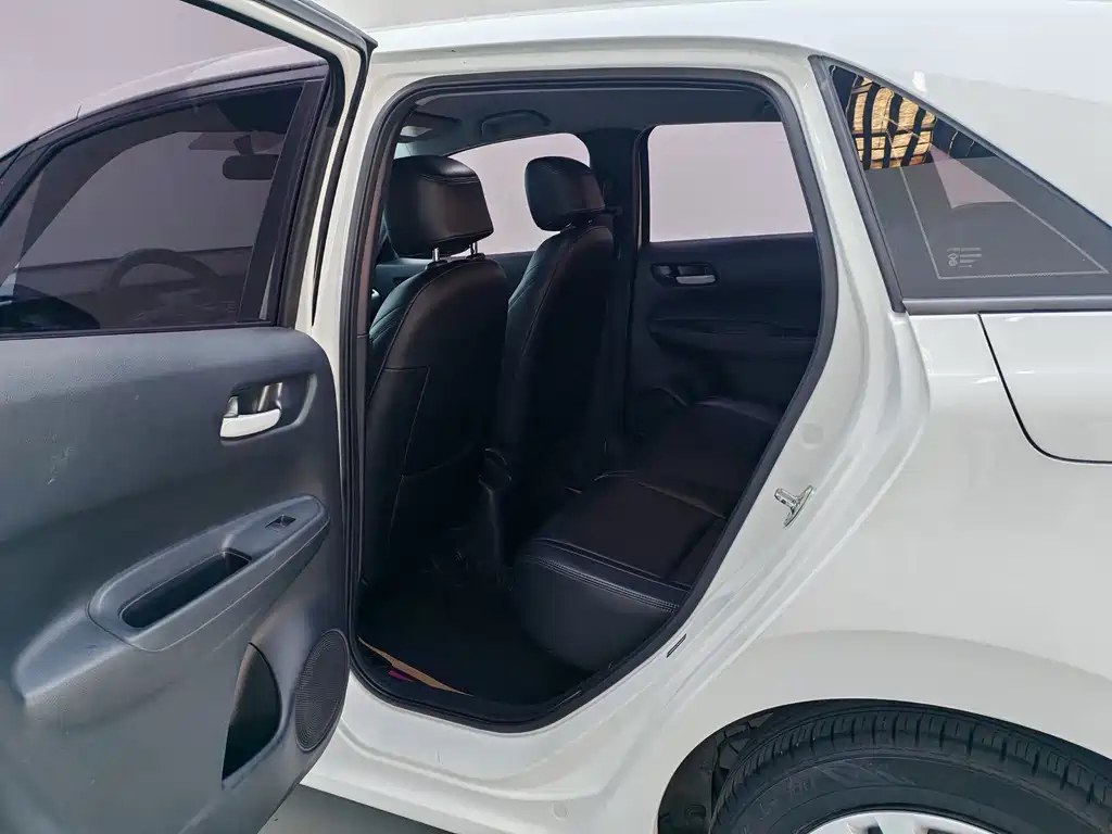 Honda Fit — миниатюра 16
