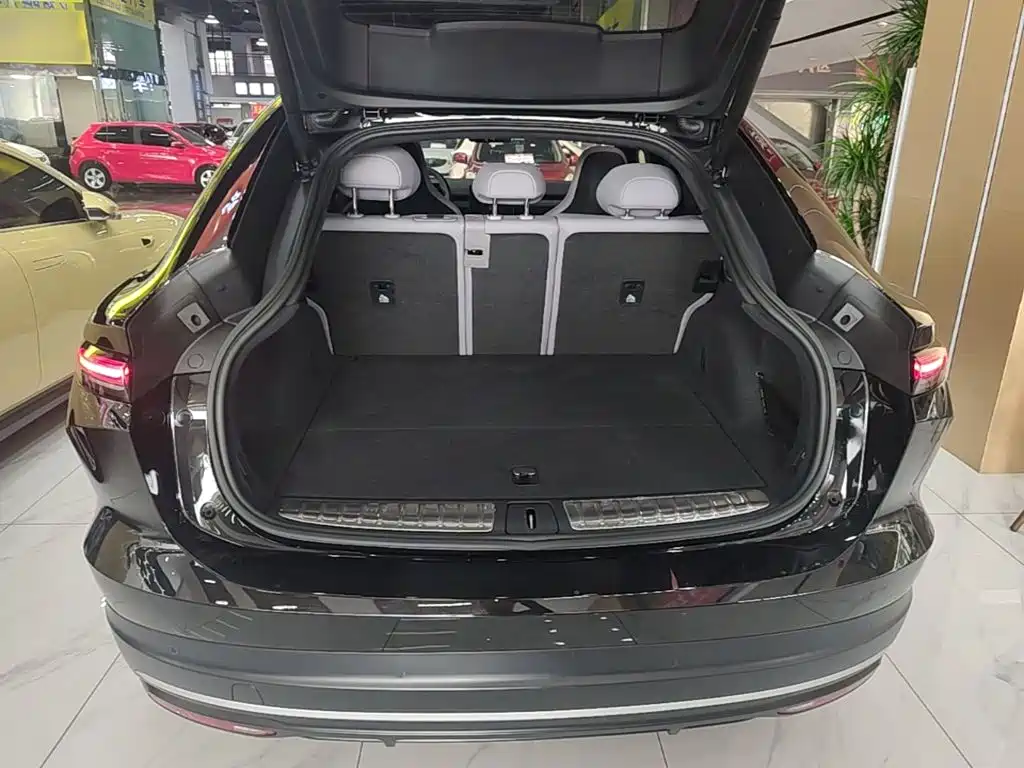 NIO EC6 — миниатюра 19