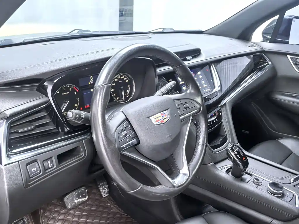 Cadillac XT6 — миниатюра 10