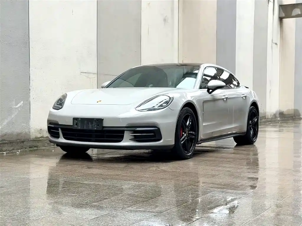 Porsche Panamera 2018