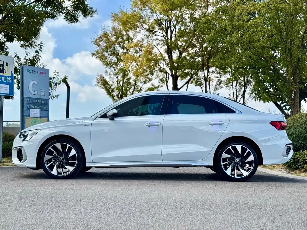 Audi A3 — миниатюра 10
