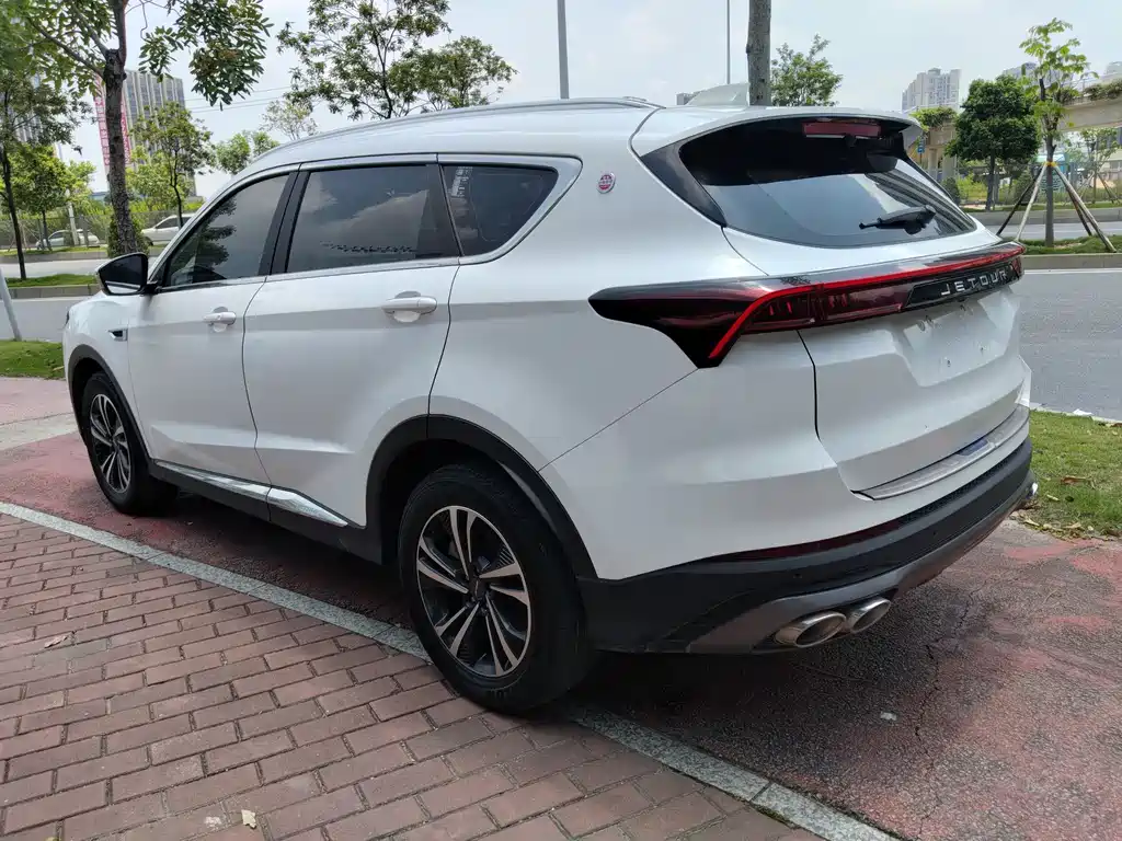 JETOUR X70 PLUS 2021 1.6T DCT 5 мест
