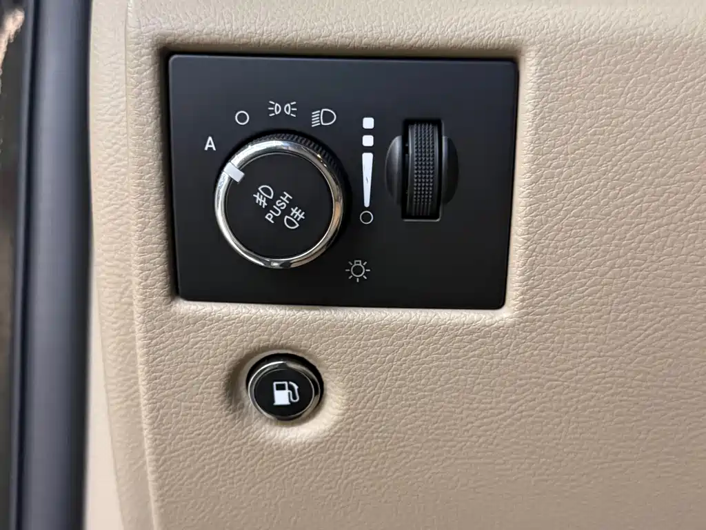 Jeep Grand Cherokee (Import) — миниатюра 5