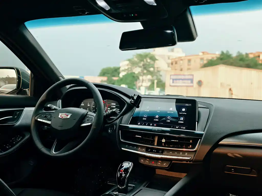 Cadillac CT5 — миниатюра 16