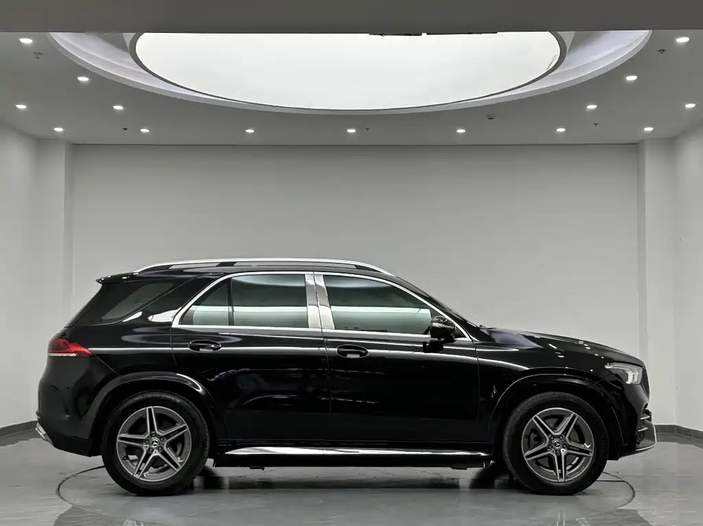 Mercedes-Benz GLE (Import) — миниатюра 4