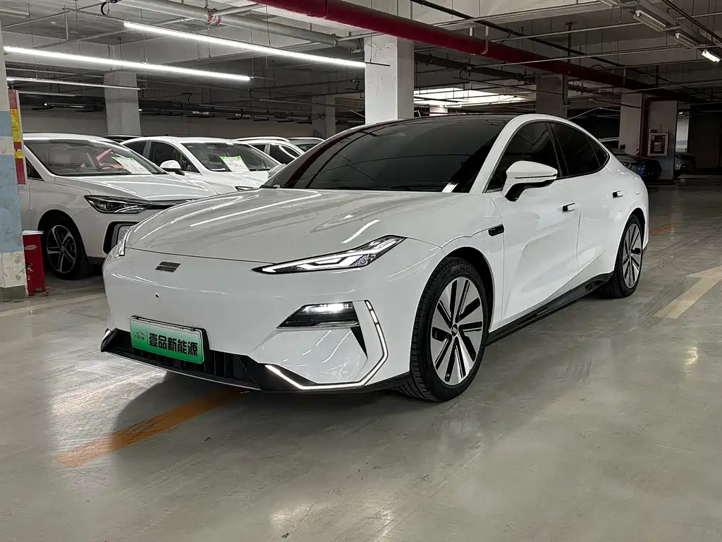 GEELY GALAXY GALAXY E8