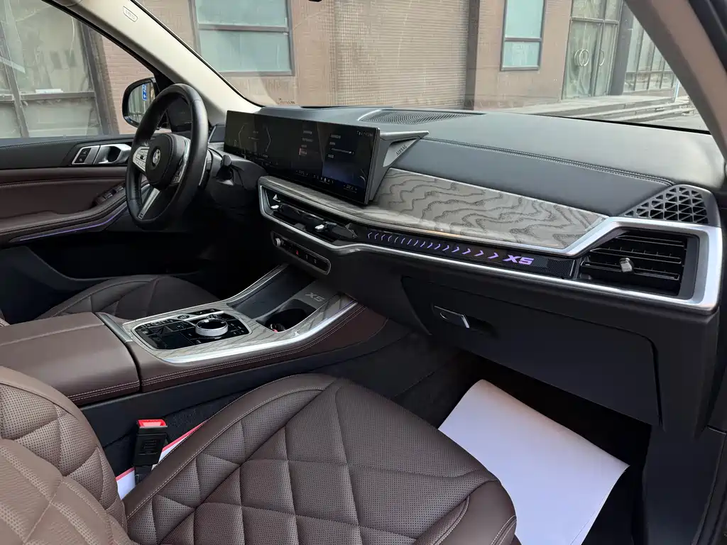 BMW X5 2023 xDrive 40Li M Sport