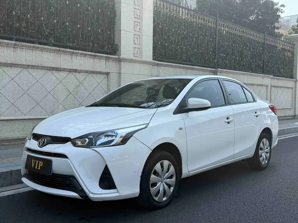 Toyota Yaris L 2019