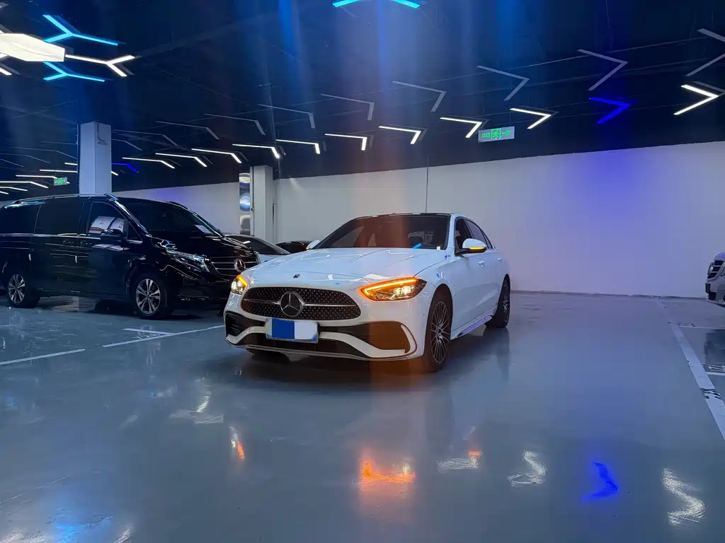Mercedes-Benz C-Class 2022