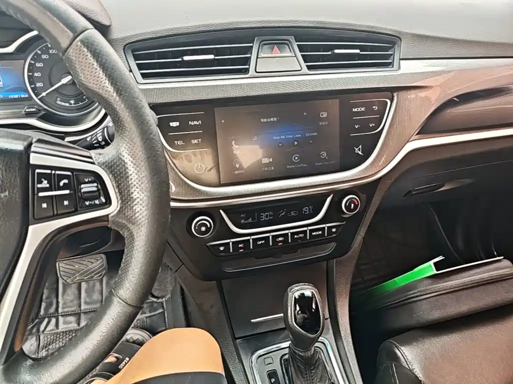 Geely Emgrand — миниатюра 13