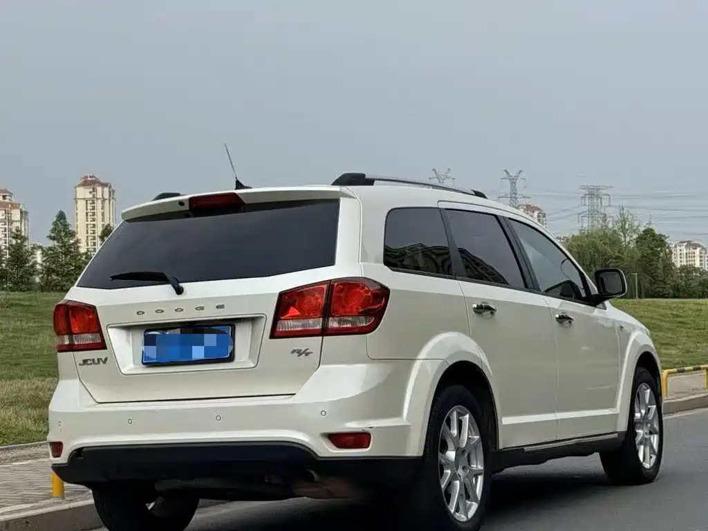 Dodge Journey — миниатюра 5