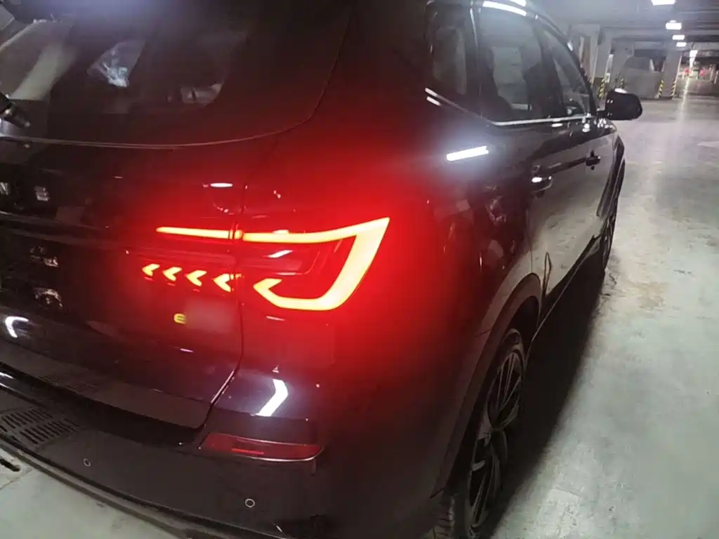 Roewe RX5 New Energy — миниатюра 8