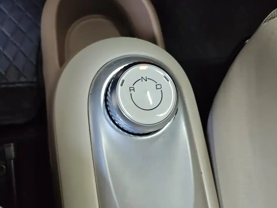 Wuling MINIEV — миниатюра 16