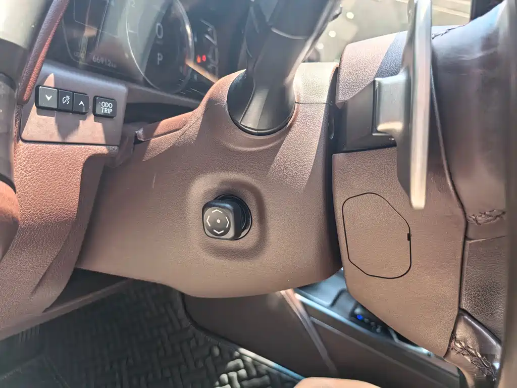 Lexus ES 2021 200