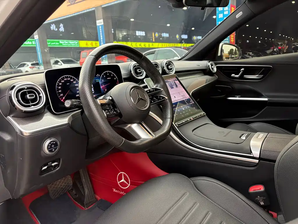 Mercedes-Benz C-Class — миниатюра 4